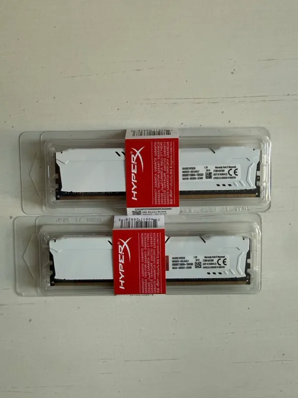 HyperX 2x8GB DDR4 RAM